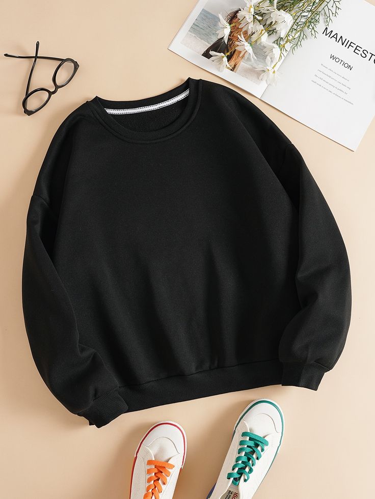 BLACK-PLAIN SWEATSHIRT